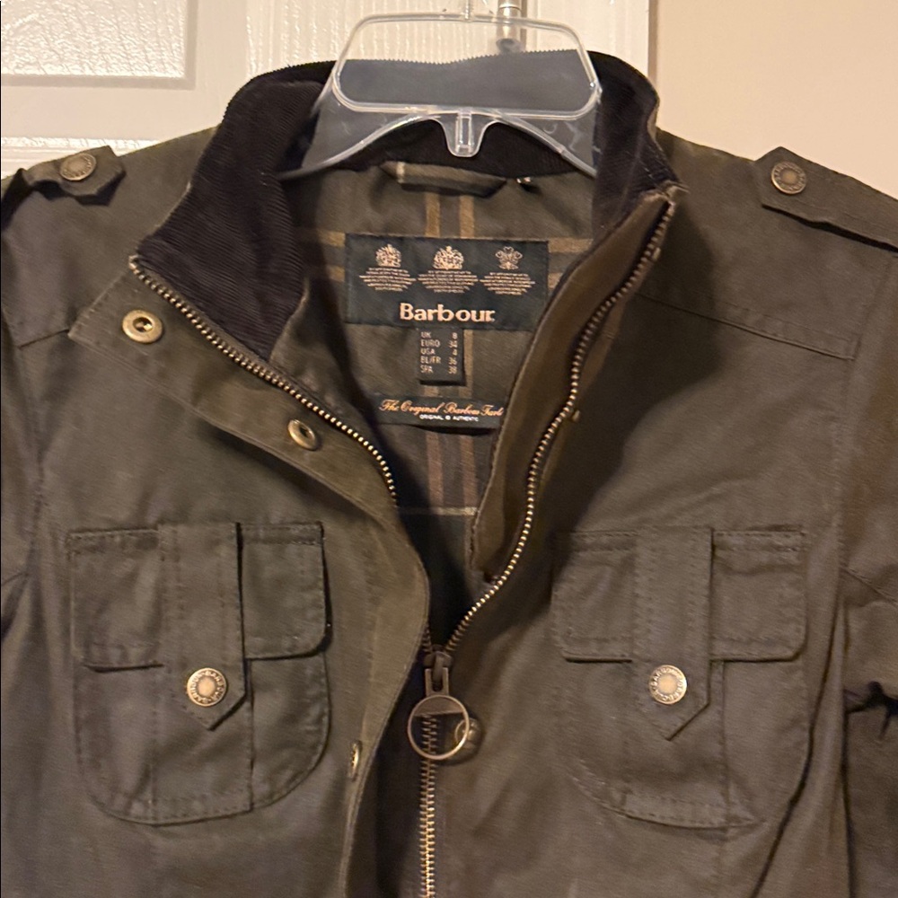 Like New- Barbour Women's Classic Beadnell Wax Jacket in olive green - Picture 7 of 8
